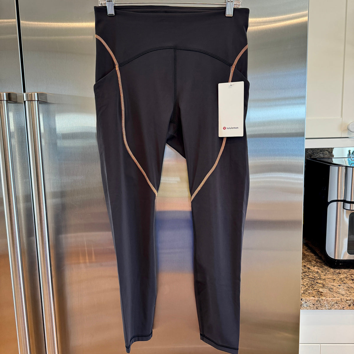 Lululemon Power Thru Legging x Barry’s Tights in Black Orange colour seam