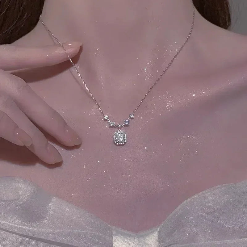 Luxurious Square Pink Zircon Pendant Necklace For Women Fashionable Personalized Daily Accessory Party Jewelry Birthday Gifts